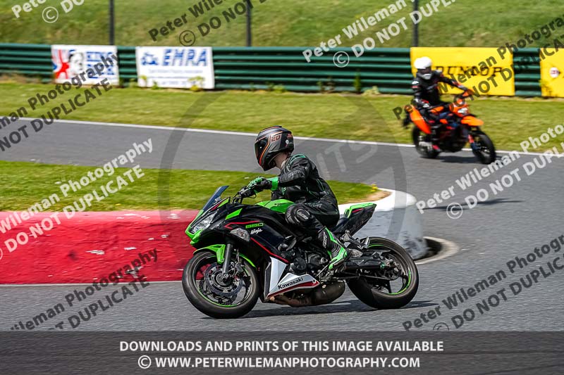 enduro digital images;event digital images;eventdigitalimages;mallory park;mallory park photographs;mallory park trackday;mallory park trackday photographs;no limits trackdays;peter wileman photography;racing digital images;trackday digital images;trackday photos